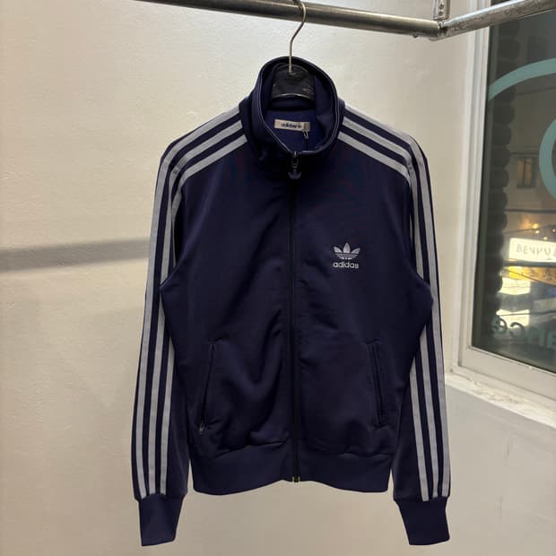 Adidas purple set up top