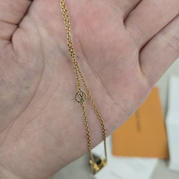 [보증서 정품]루이비통 에센셜 목걸이