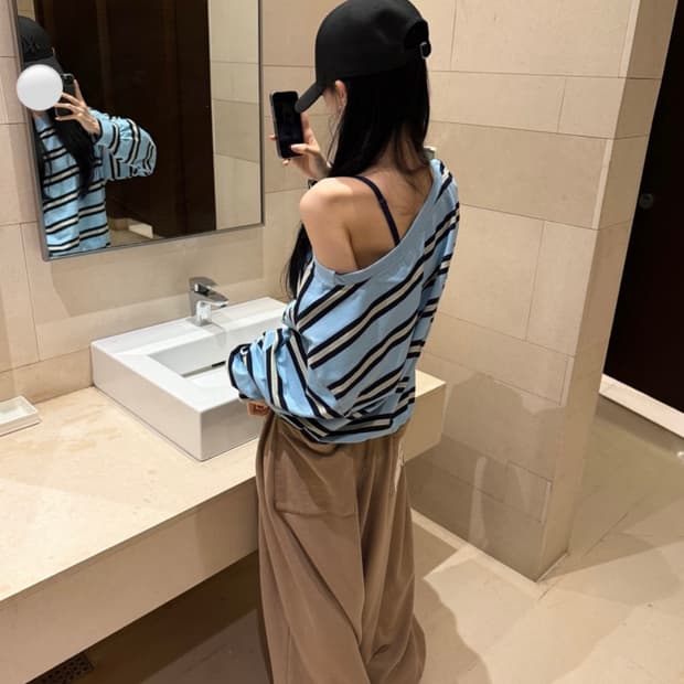 (새상품) 데이도어 단가라 보트넥 티