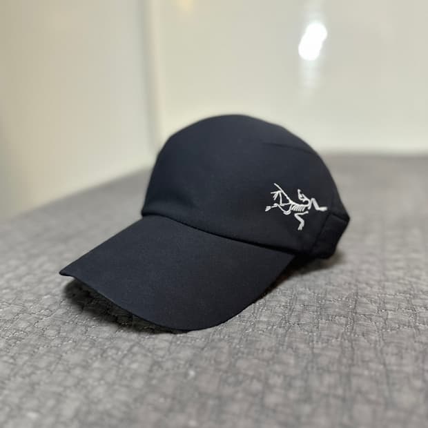 아크테릭스 칼버스캡 L-XL