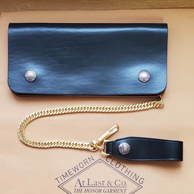 엣라코 타임원클로딩 호스하이드 금장체인 삽니다.