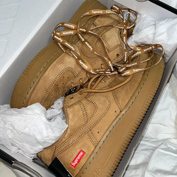 나이키 에어포스 슈프림 된장포스 240