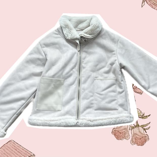 Katharsis 아이보리 무스탕