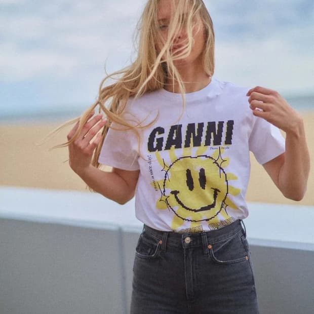 [L] GANNI 가니 스마일 티셔츠