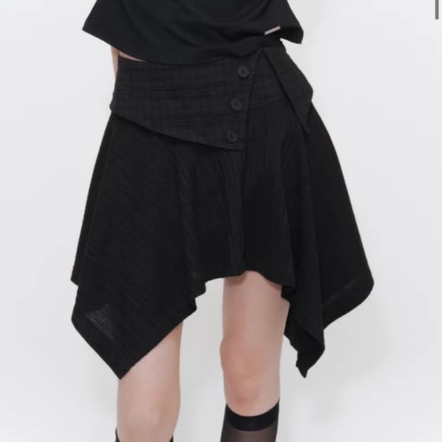 Unbalanced flow mini skirt BLACK