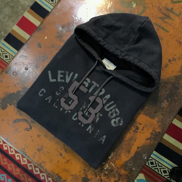 리바이스 에이징 네이비 프린팅 쭈리 후디 남성 105 사이즈