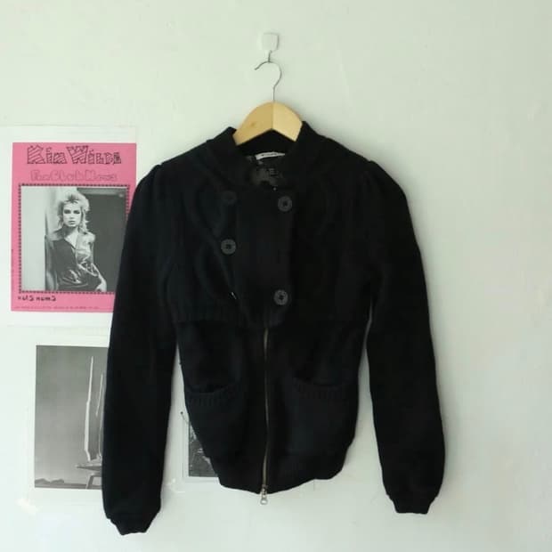 오클리 니트 집업 (단추 빠진것 수선) 