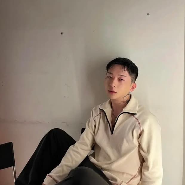 Gr10k 우원재 니트