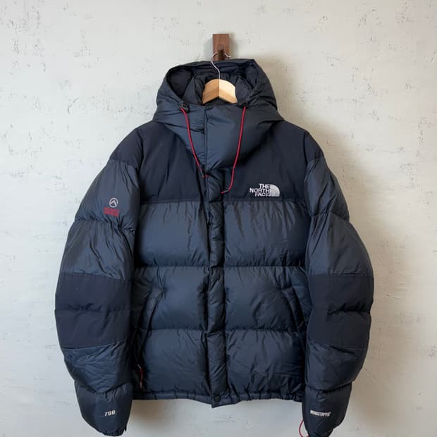 노스페이스 써밋 700 드라이로프트 패딩 블랙