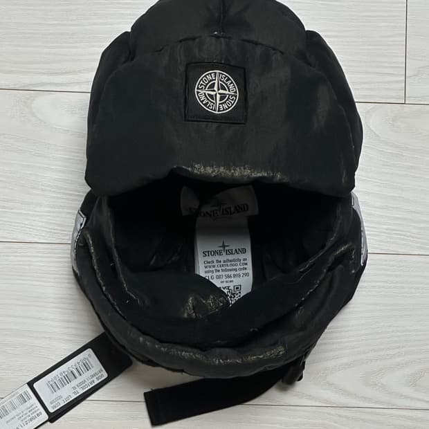 스톤아일랜드 리플렉티브 트루퍼햇 XL(60) 블랙