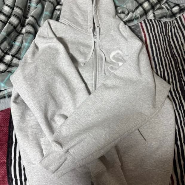 슈프림 s로고 후드집업 그레이