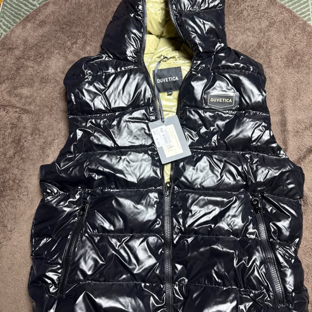 듀베티카 구스 패딩 조끼