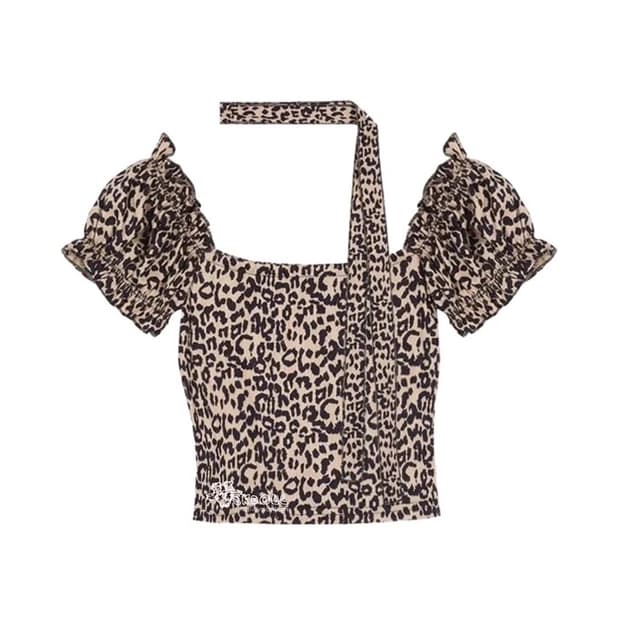 클라우드이모션 레오파드 셔링 탑 (엔믹스 배이 착용)
