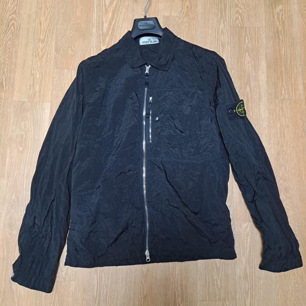 스톤아일랜드 에코닐 나일론메탈 자켓 블랙 M