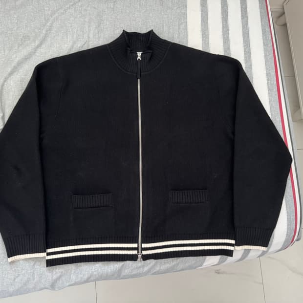 Matin Kim 니트집업