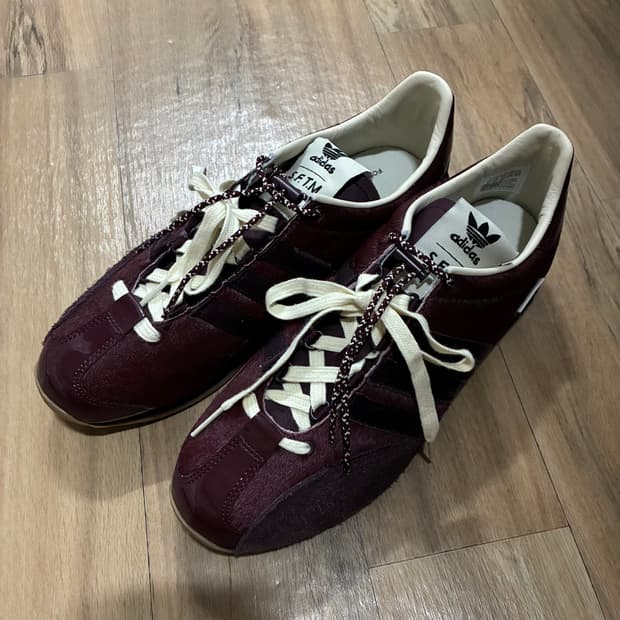 [새상품] 아디다스 X 송 포 더 뮤트 컨트리 OG 마룬 코어 블랙 (2