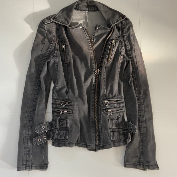 • Dark Gray Denim Detail Rider Detail Ja