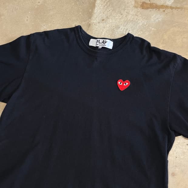 XXL 꼼데가르송 레드 와펜 반팔티셔츠