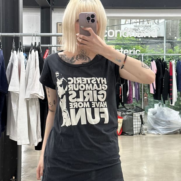 히스테릭 글래머 레터링 그래픽 히스걸 반팔 티셔츠