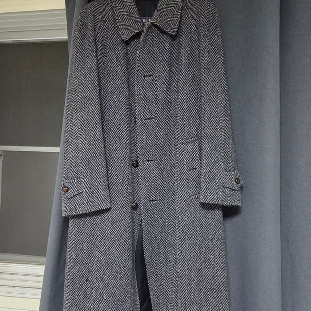 버버리 아이리쉬 트위드코트 판매합니다.