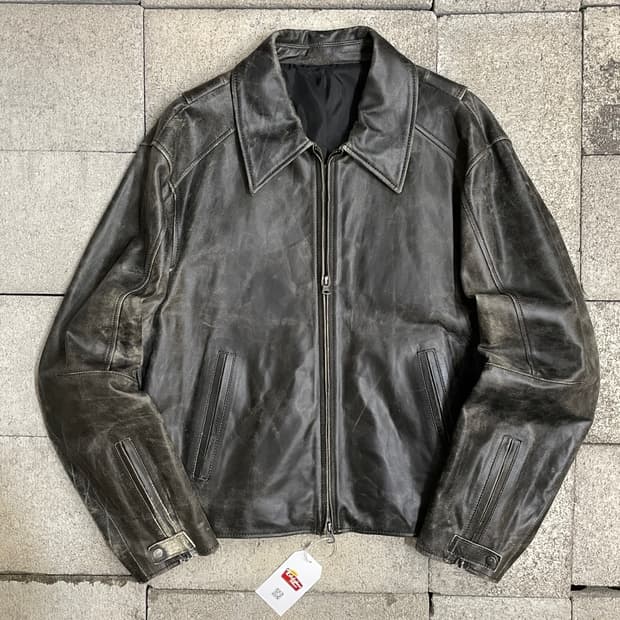 쿠어 내추럴 필링 풀업 가죽 자켓 