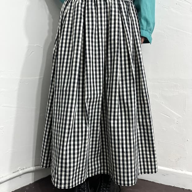 gu check long skirt