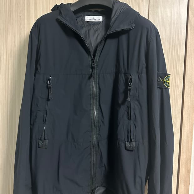 스톤아일랜드 스킨터치 나일론 자켓 (L/103)