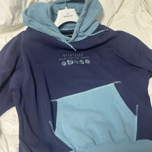 Yeseyesee 후드티 M