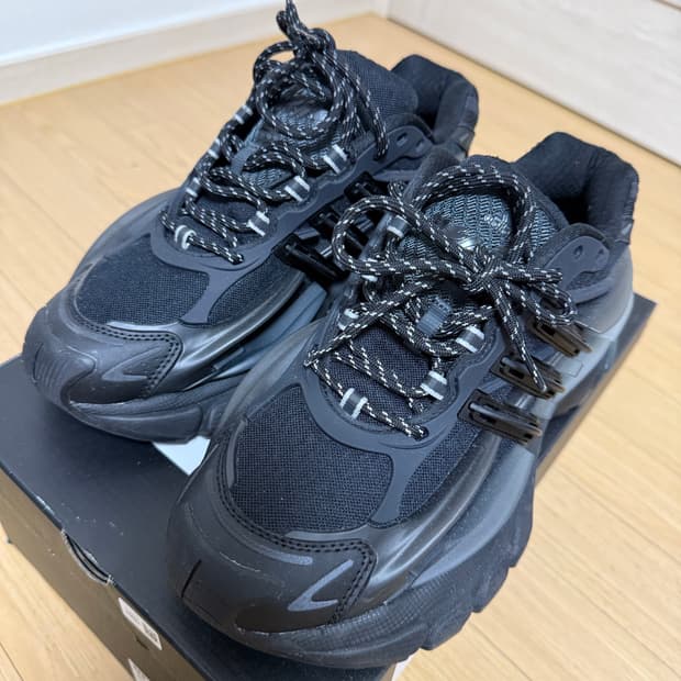 아디다스 퍼렐 버지니아 젤리피쉬 블랙