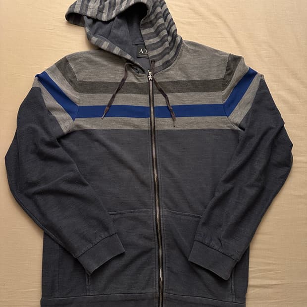 L) Armani Exchange zip hoodie