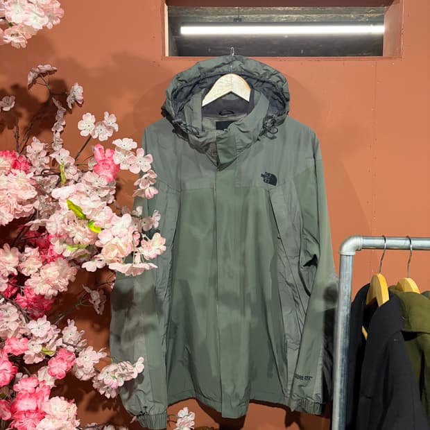노스페이스 고어텍스 올리브 바람막이