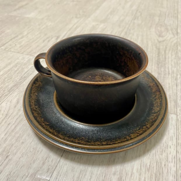 빈티지 아라비아 핀란드 루스카 컵 & 소서 세트