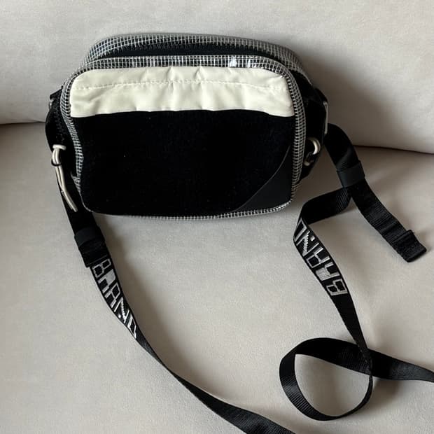 아크네스튜디오 크로스백