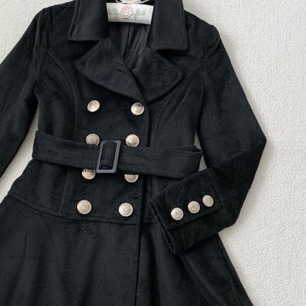 소리데레 오네갸루 블랙 벨트 코트