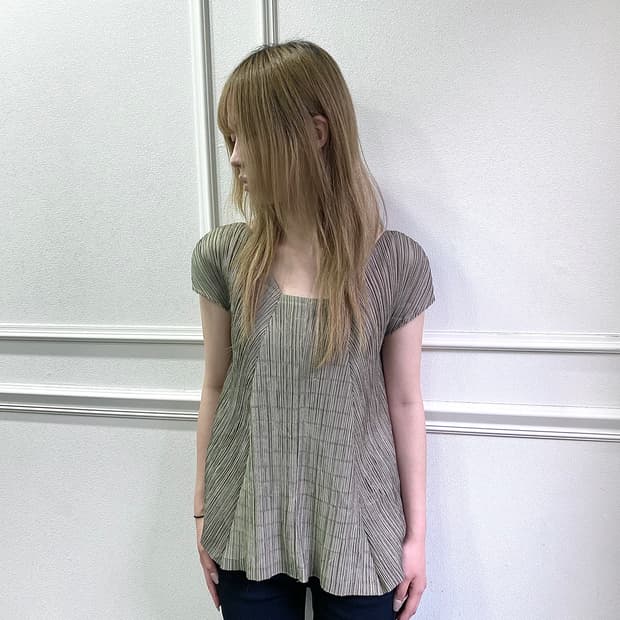 [PLEATS PLEASE Issey Miyake] Top