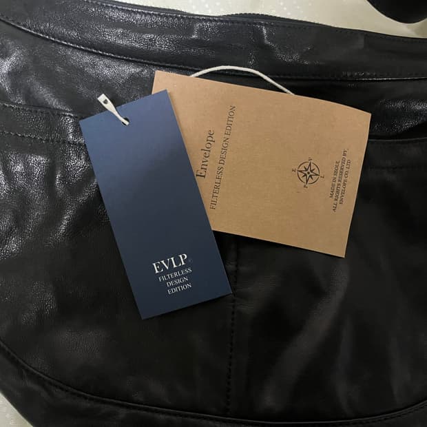 엔벨로프 이태리 레더 호보백