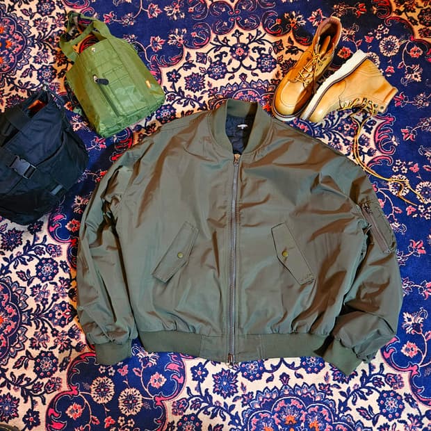 모더먼트(Moderment) 오버사이즈 MA-1 누빔 항공점퍼 