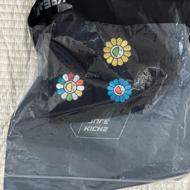 뉴에라x무라카미타카시 카이카이키키 플라워 비니 