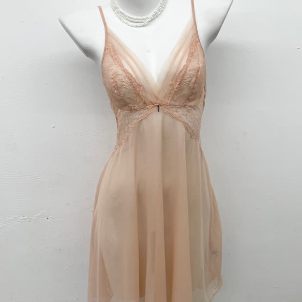 피치 시어 레이스 슬립