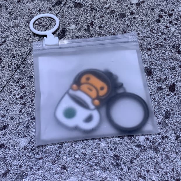 베이프 X 스타벅스 베이비 마일로 키링