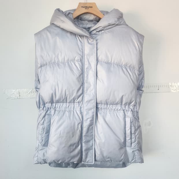 질스튜어트 후드 패딩 조끼 실버