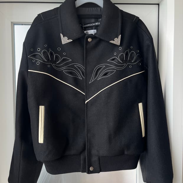 새제품) 엔더슨벨 르망 울 웨스턴 블루종L