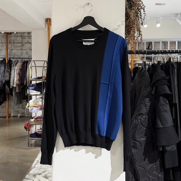 메종 마르지엘라 블랙 블루 배색 롱슬리브 니트