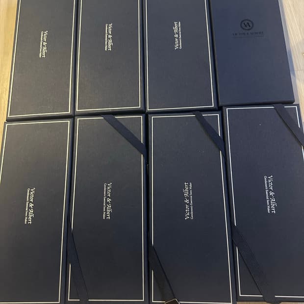 Victor & Albert 넥타이 새제품 8 개 일괄