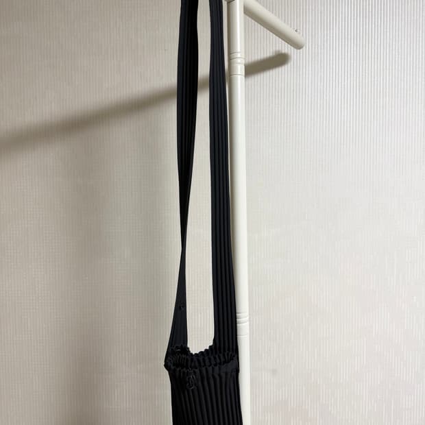 옴므플리세 미니 크로스백