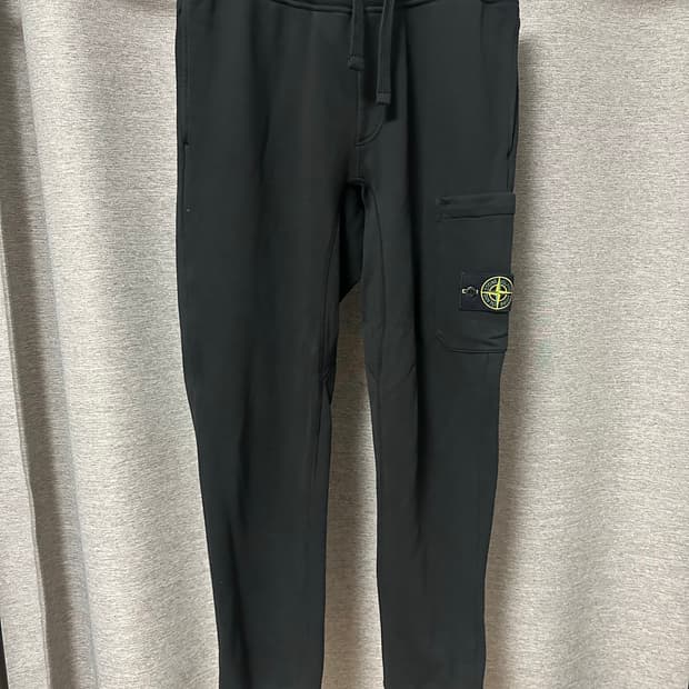 (L) 스톤아일랜드 카고 트레이닝 조거팬츠 블랙