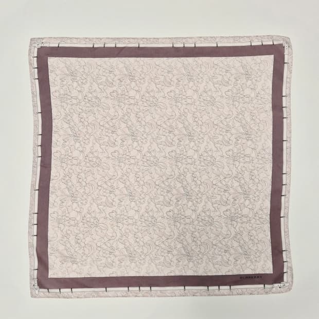 버버리 쁘띠 스카프 손수건 머플러 