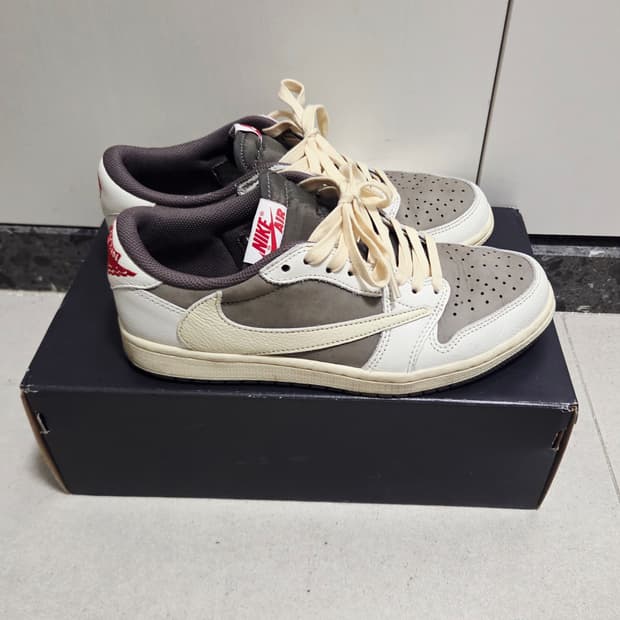 나이키 조던 스캇 리버스모카 255