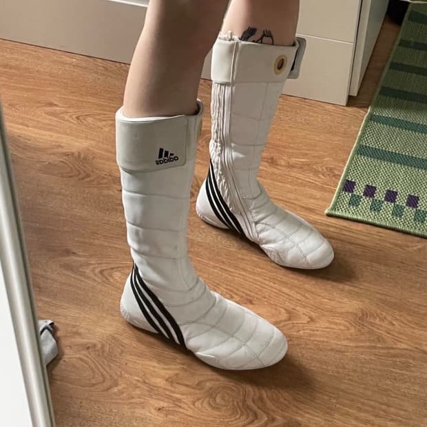 아디다스 00s 스니커즈 복서 부츠 uk4