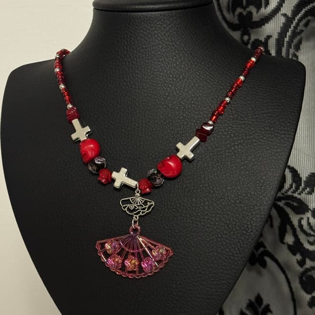 동양풍 오리엔탈 레드 부채 크로스 목걸이